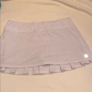 Lululemon Run: Speed Skirt Size 8 - White
